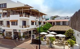 Plaza Luna Suites